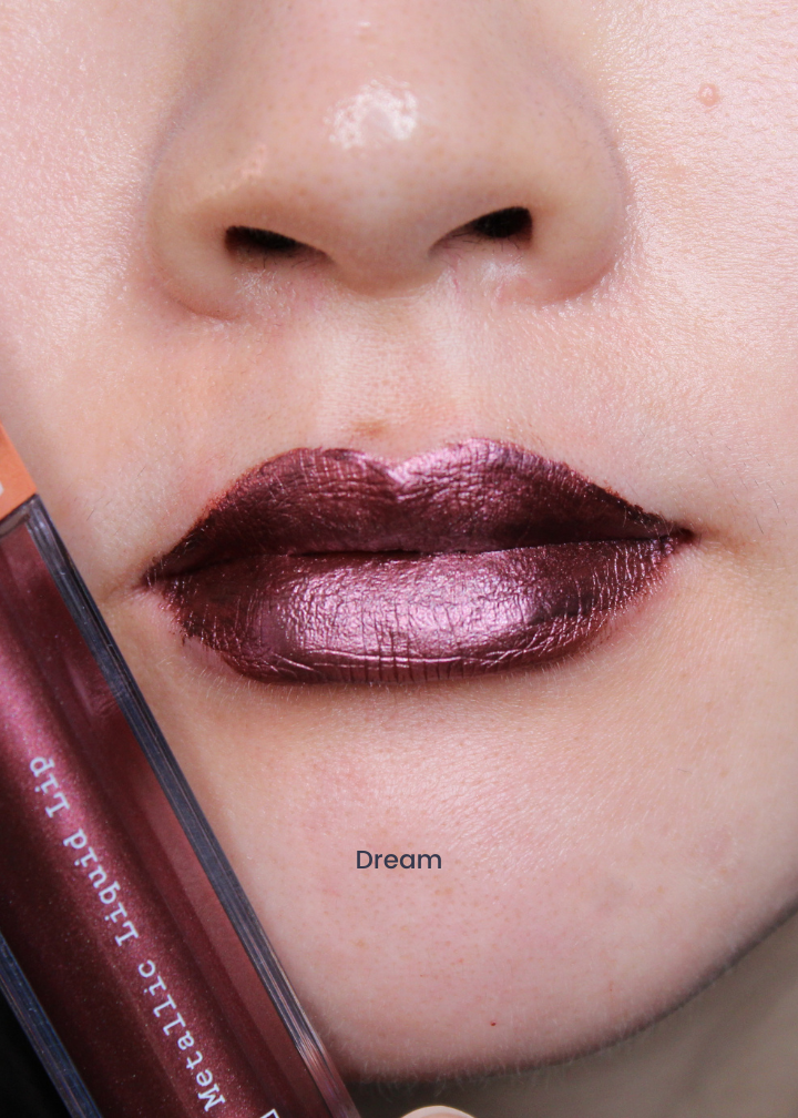 Metallic Liquid Lip