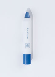 pencil-like eyeshadow crayon in shade electric blue
