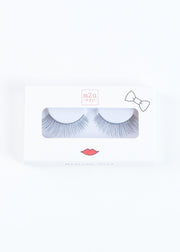 a pair of natural volume style false eyelashes for a subtle, sweet, feminine look 