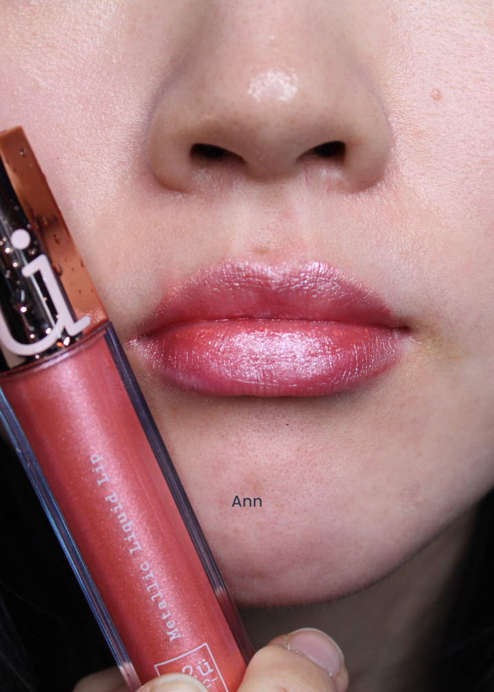 Metallic Liquid Lip