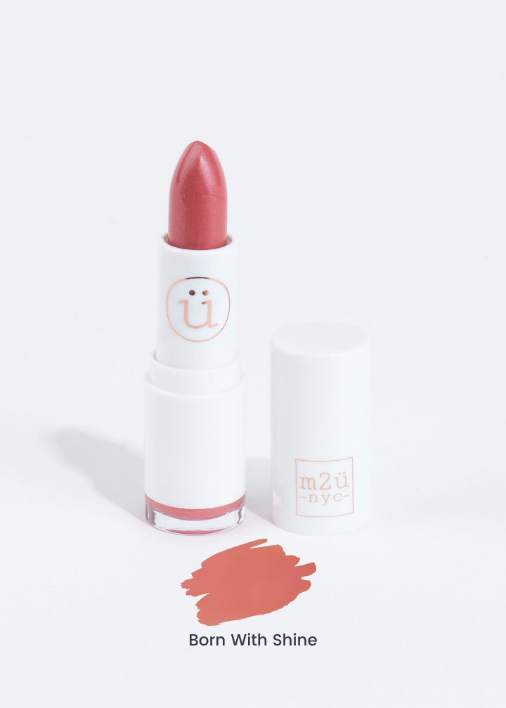 moisturizing lipstick in shade Born with Shine (nude)