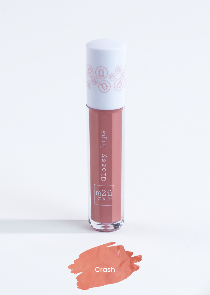 lip gloss in shade "Crash" (nude brown)