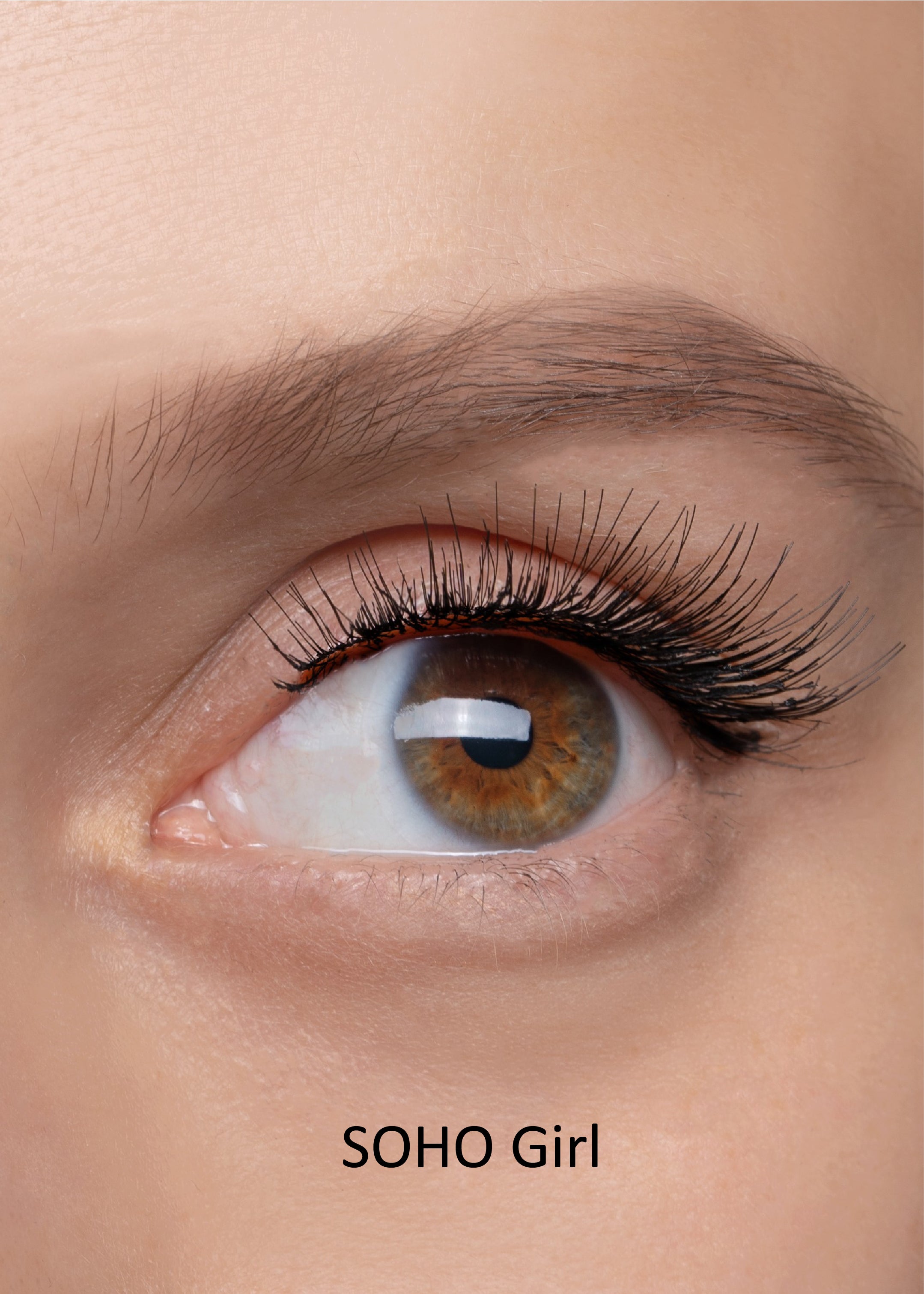 closeup eye photo with fake eyelashes on, full volume style